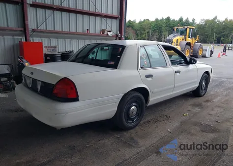 2003 Ford Crown Victoria Police z USA, uszkodzony, nr VIN 2FAFP71W43X171833